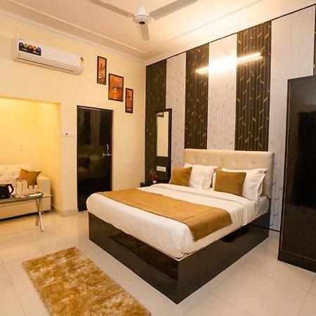 Ventex Inn Lucknow Extérieur photo