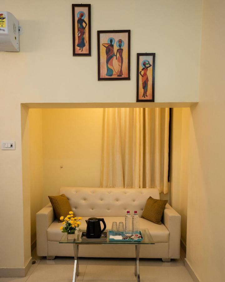 Ventex Inn Lucknow Extérieur photo